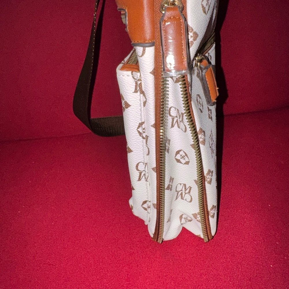 CM Logo Queen Bee Monogram Crossbody Bag with Bee Accent White/Brown/Green/Red - Picture 6 of 12